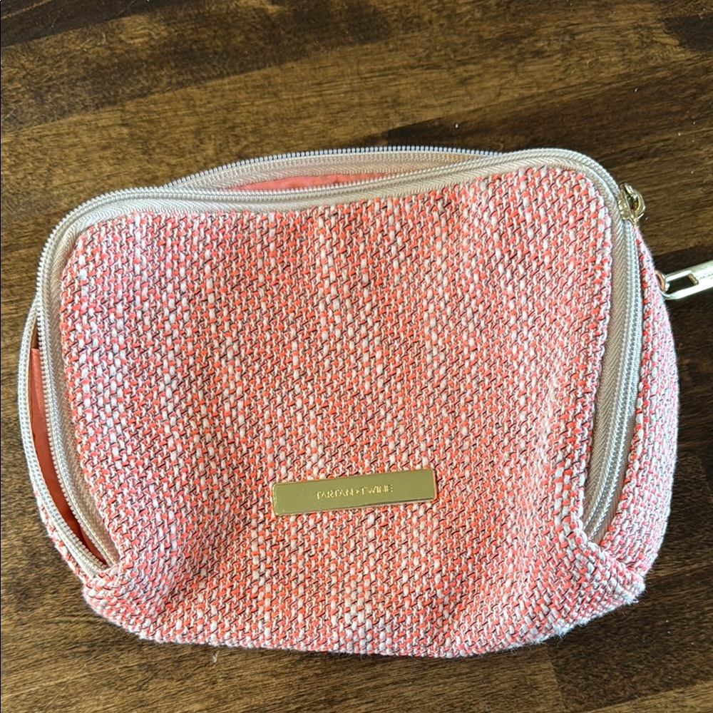 Banana Republic Pink and Gold Textured Cosmetic Case